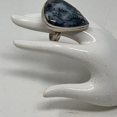 Black And White Dendrite Agate Ring