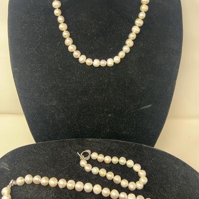 Potato Pearl Necklaces And Bracelet 
