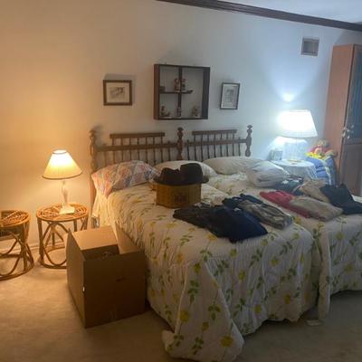 Sale Photo Thumbnail #74: Estate Sales By Olga in Mountainside, NJ