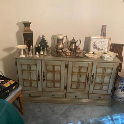 Sale Photo Thumbnail #5: Estate Sales By Olga in Mountainside, NJ