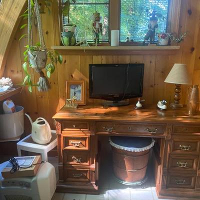 Sale Photo Thumbnail #69: Estate Sales By Olga in Mountainside, NJ