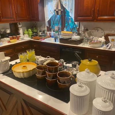 Sale Photo Thumbnail #49: Estate Sales By Olga in Mountainside, NJ