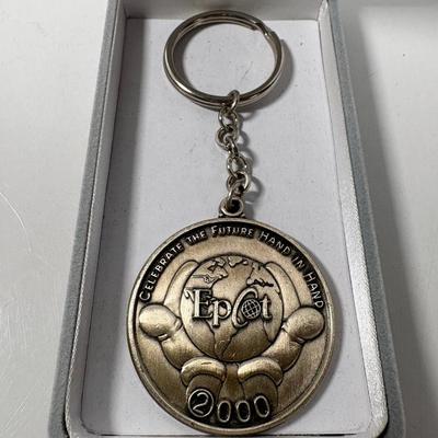 2000 Epcot "Celebrate The Future Hand In Hand" Keychain
