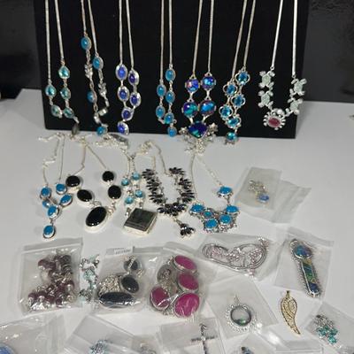 Costume 925 Necklaces & Pendants