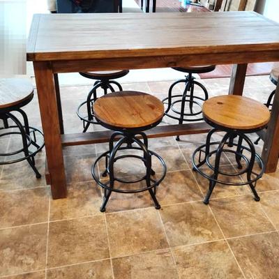 Floating Kitchen Island & Stools 