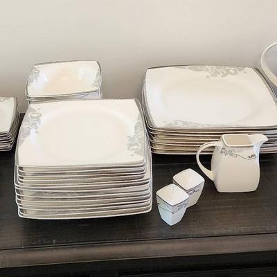 La Luna Bone China Set