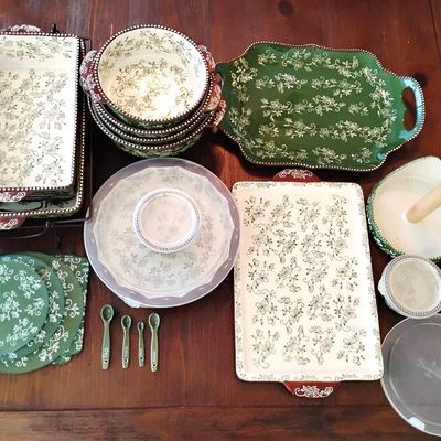 Temp-tations By Tara Ovenware Set 