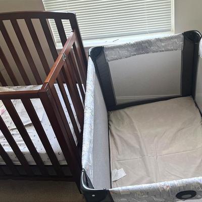 Baby’s Cribs- Collapsible & Travel 