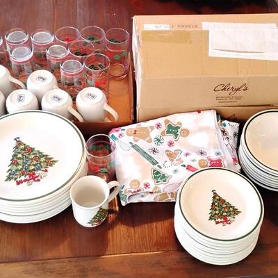 Christmas Themed Dishware 