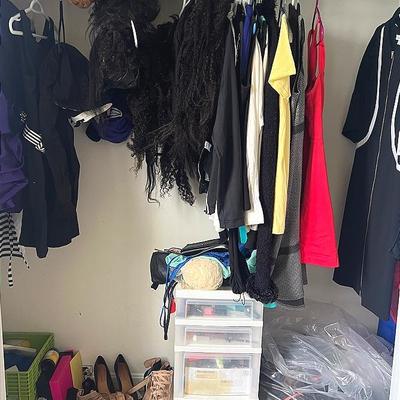 Clóset Filled With Shoes, Hair Pieces, Clothes And More