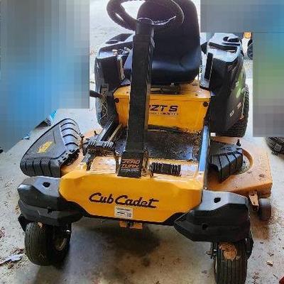 Cub Cadet RZT S Zero-Turn, Riding Lawn Mower