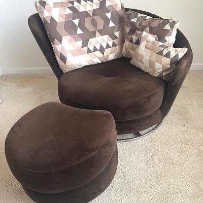 Diagonal Back, Round  Swivel Chair And Ottoman With Pillows And Throws