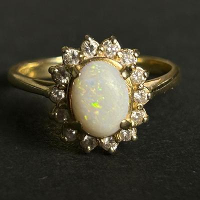14K Gold Opal & Diamond Ring - Size 7.5