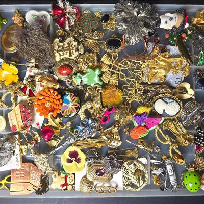 Vintage Costume Jewelry Brooches