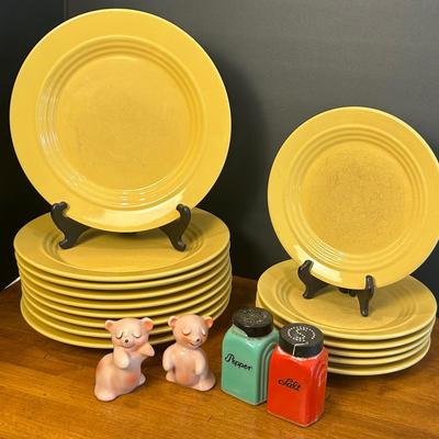 Boscoware 9 11” Plates 6 8.5” Plates, Salt And Peppers 