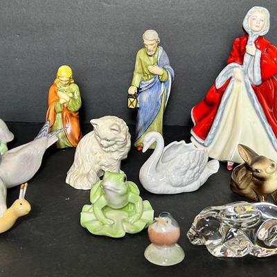 Porcelain Figurines & Animals: Royal Doulton, Royal Copenhagen, Goebel, Lenox,, More