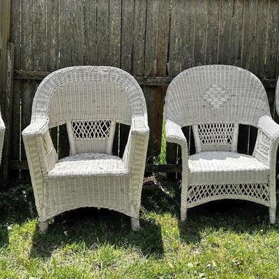 White Wicker Patio Chairs In 2 Different Styles