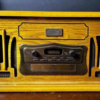 Spirit of St. Louis All-in-One Record Player – Turntable, CD, Cassette, Deco Style