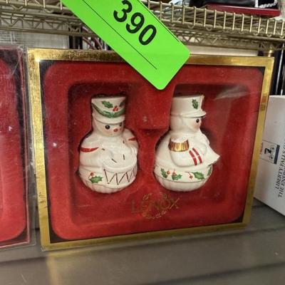 Sale Photo Thumbnail #390