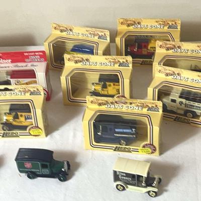LLEDO And Budweiser Small Cars