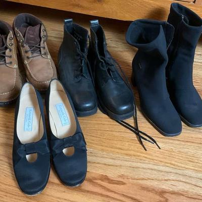 Women’s Shoes And Boots Size 8-8.5 