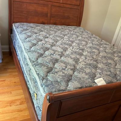 Queen Sleigh Bed Without Mattress Set