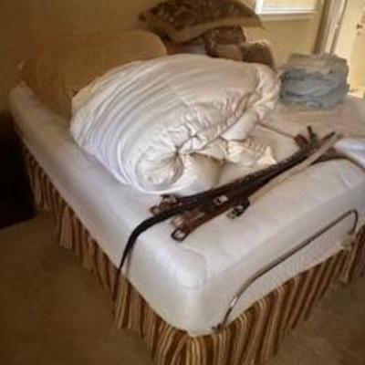 Sale Photo Thumbnail #177