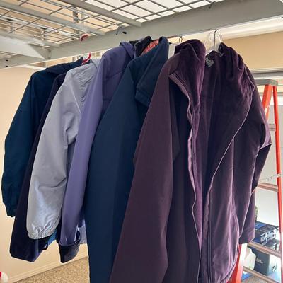 Women’s Medium And Large Jackets Including Suede Assorted Winter Jackets & Coats Lot 