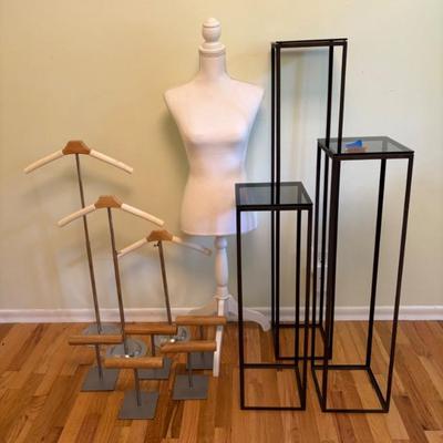 Displays - Mannequin/Sculpture/Bracelet/T-Shirt Stands