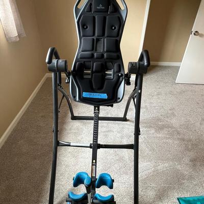 Teeter FitSpine Inversion Table Back Pain Relief Equipment (Tags Still Attached)