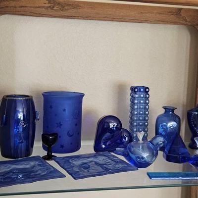 Eclectic Cobalt Blue Art Glass Décor Lot – Sculptures & Vases