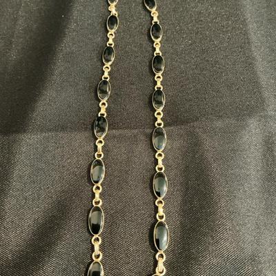 14kt Gold Black Oval Onyx Necklace 16” 