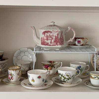Tea Collection of Multiple Tea Sets