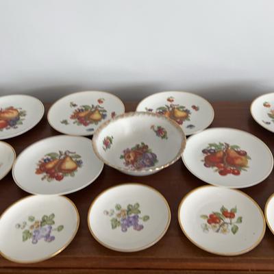 Fruit Themed Plates And Bowl