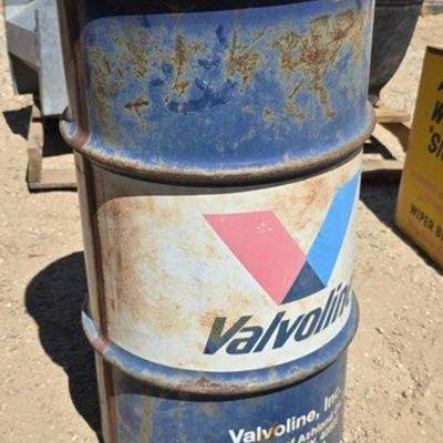 Sale Photo Thumbnail #160: #1662 • Valvoline Drum
