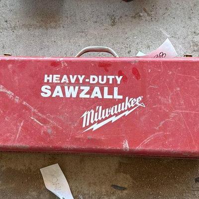 Sale Photo Thumbnail #231: #2138 • Milwaukee Heavy Duty Sawzall in Case
