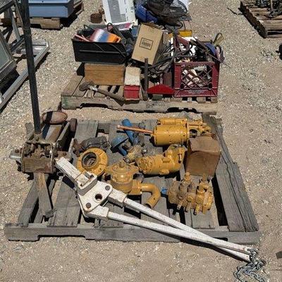 Sale Photo Thumbnail #99: #1108 • Gresen Hydraulic Pump, Floor Jack, Tow Bar
