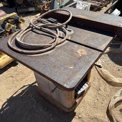 Sale Photo Thumbnail #324: #2406 • Delta MFG.Co Table Saw
