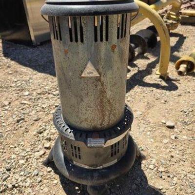 Sale Photo Thumbnail #138: #1616 • Perfection Kerosene Heater
