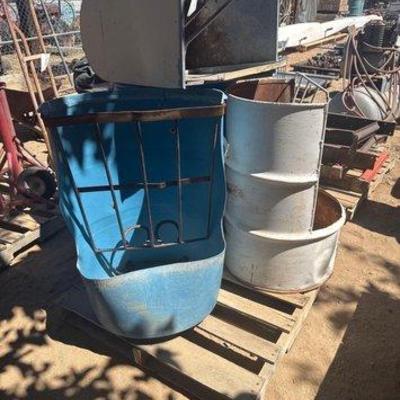 Sale Photo Thumbnail #459: #3146 • (4) Horse Feeders
