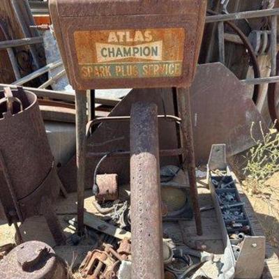 Sale Photo Thumbnail #491: #4006 • Atlas Champion Spark Plug Service Cleaner Machine
