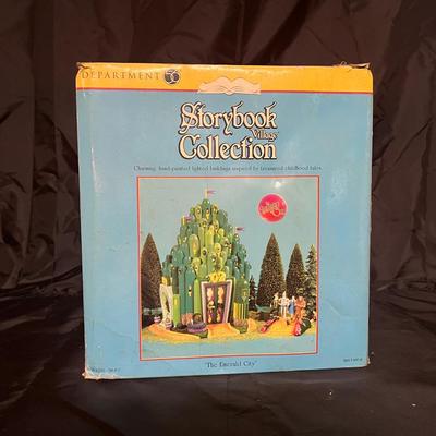 Lot 326: Department 56 Storybook Village “The Emerald City” – Wizard of Oz Lighted Building    