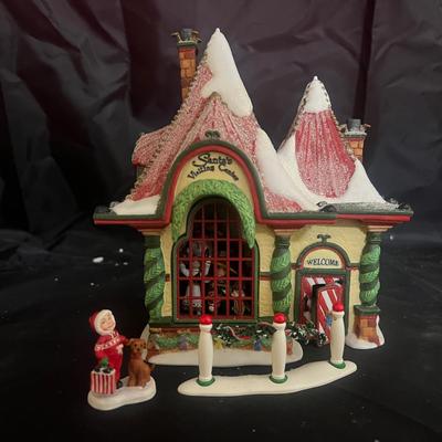 Lot 337: Department 56 North Pole Series – Santa’s Visiting Center Gift Set