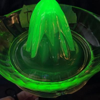 Lot 510: Uranium Glass Juicer