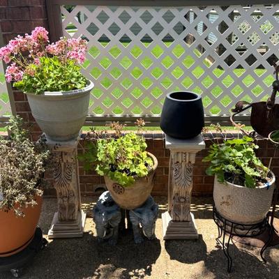 Pots And Stands 