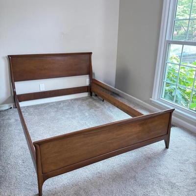Vintage MCM Full Bed And Mirror 