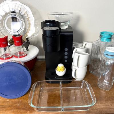Kitchen Lot With Keurig K Express 