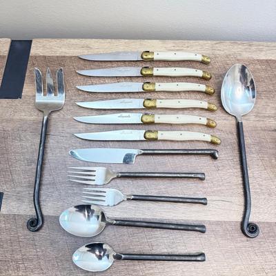 6 Laguiole Knives And 12 Place Table Setting  