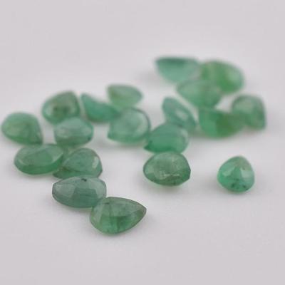 4 TCW Natural Unheated Pear Emerald Parcel