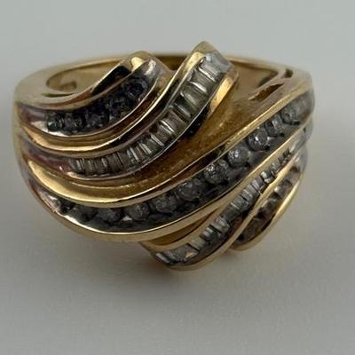 10k Yellow Gold Natural Diamond Modernist Ring